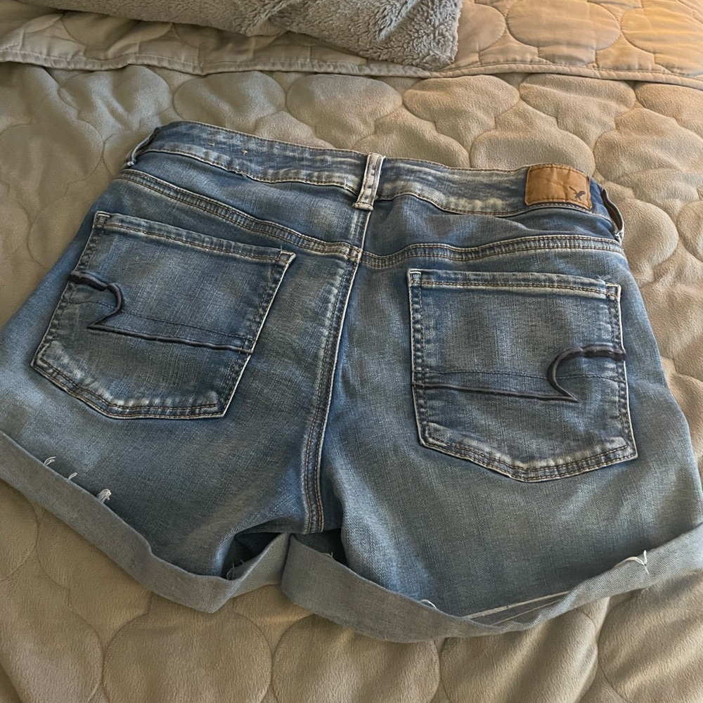 American eagle stretchy shorts with cuff